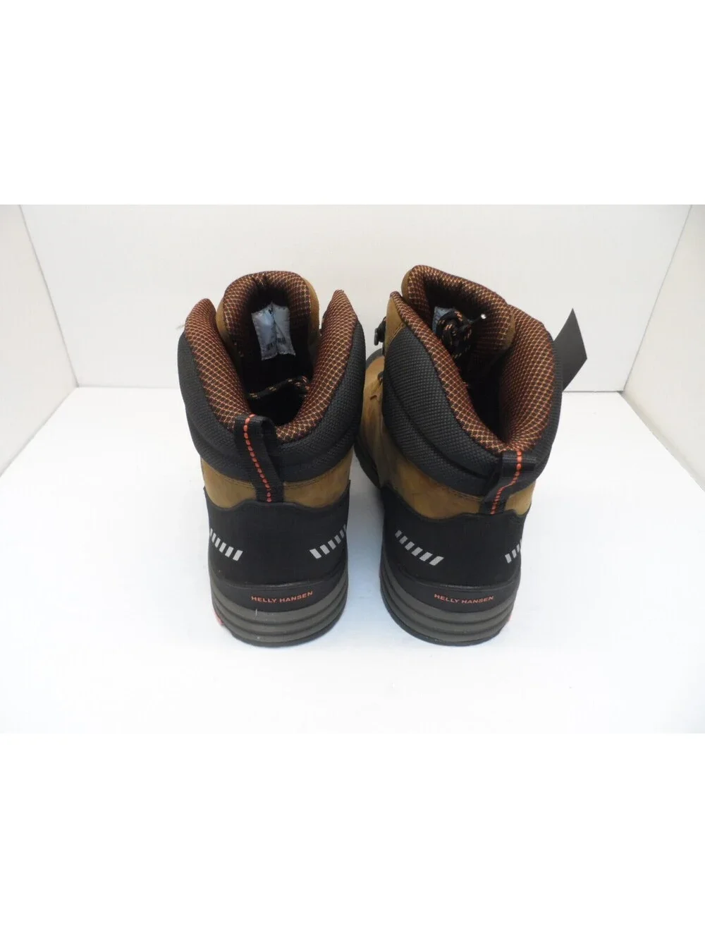 Helly Hansen new box